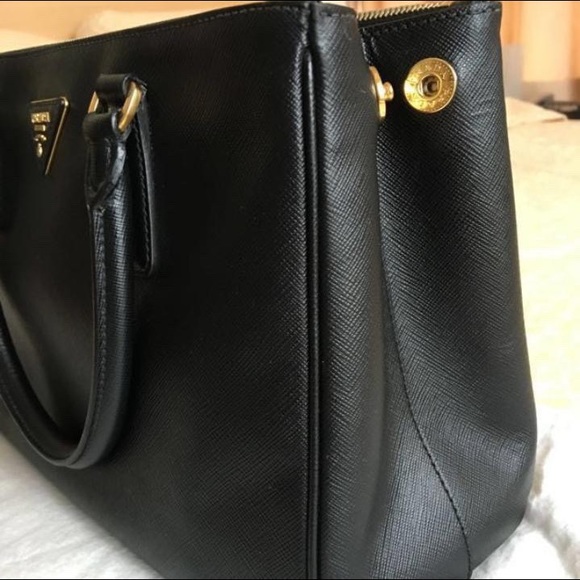 🛑SOLD🛑 Prada saffiano galleria Small - Picture 4 of 13